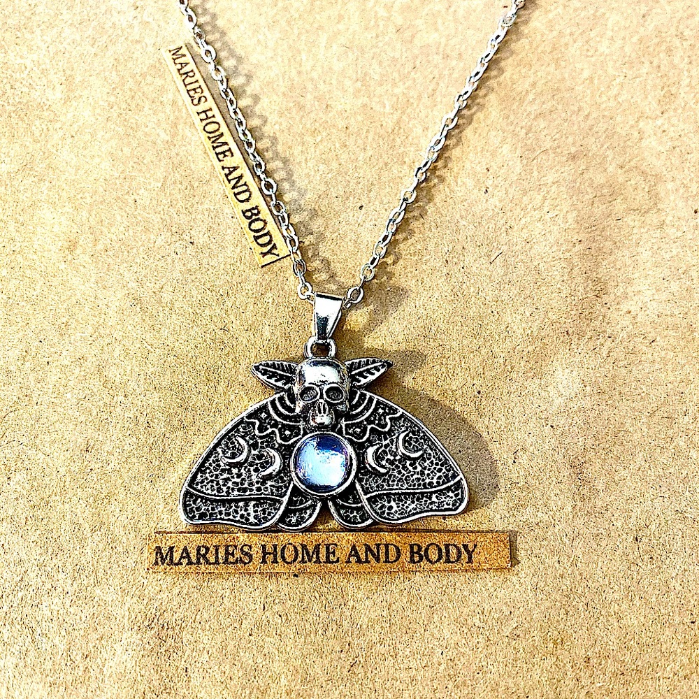 Death Head Hawk Moth Skull Moonstone Moon Necklace Jewelry New Cute Spooky Goth